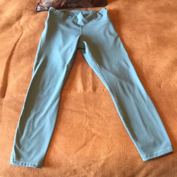 Lululemon Pants - Picture 2 of 6